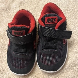 Nike Revolution 3 Baby Infant 5C Sneakers Black Red - Picture 1 of 5