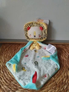 Doudou plat lion blanc bleu jaune Grrr mon petit lion Mots D'enfants neuf - Picture 1 of 5