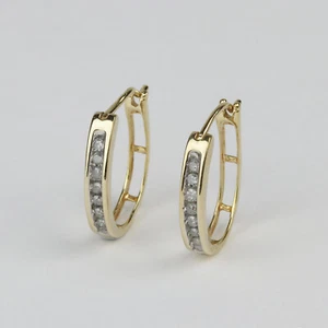 Pretty 14k Yellow Gold, 0.25 Carat Diamond Women's Oval Hoop Earrings - Picture 1 of 2