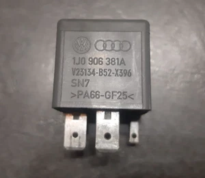 RELAIS AUDI VW 1J0906381A V23134B52X396 (14) - Foto 1 di 4