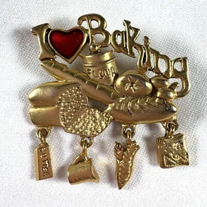 Broche prendedor vintage Danecraft I Love para hornear tono dorado con dijes - Imagen 1 de 5
