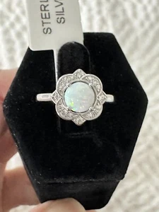 Floral Vintage Style Lab Created White Opal Sterling Silver Ring Size 6 - Eng 6 - Bild 1 von 13