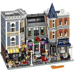 Lego Creator Expert Assembly Square 10255 Building Kit 4002 Pcs - Picture 1 of 4
