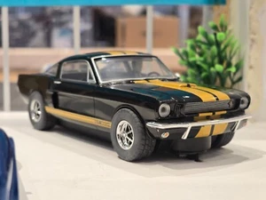SCALEXTRIC Slot Car 1:32 SHELBY GT 350H Ford Mustang DPR Luci NUOVO C4542 Hertz - Foto 1 di 5