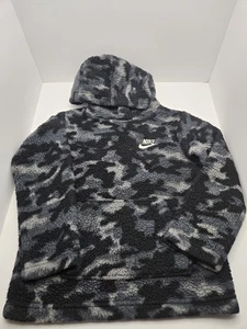 Nike Jungen Fleece Kapuzenpullover grau Tarnmuster Sweatshirt Hoodie Größe 6-7 - Bild 1 von 6