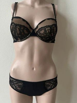 Conjunto de calcinha sutiã preto La Perla (tamanho 36) (tamanho 2) - Imagem 1 de 4
