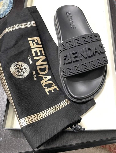 VERSACE x FENDI FENDACE Uomo Autentico Ltd. Ed. Scivolo per piscina antiscivolo nero US 8 nuovo con scatola