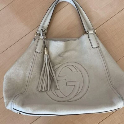 Bolso de Hombro GUCCI SOHO Cuero Entrelazado Blanco Usado Foto 1 de 4