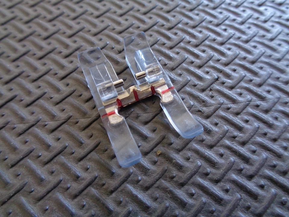 9 Mm Open Toe Satin Stitch Metal Applique Foot With IDT for Pfaff 9303693391