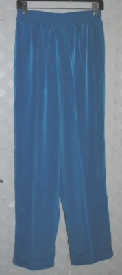 Pantalones para mujer Maggie Sweet azul sedoso pantalones con bolsillos medianos Foto 1 de 3