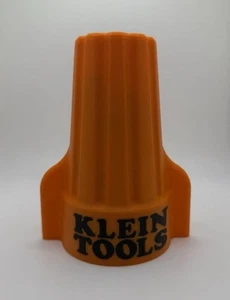 Klein Tools Winged Wire Nut Style Storage Container With Lid - Picture 1 of 3