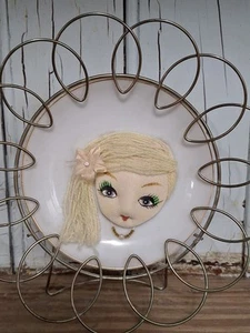 MCM 69s Enesco Cameo Lady Face Plate 3D Wire Rim Blond Yarn Hair- Blue Big Eyes - Picture 1 of 7