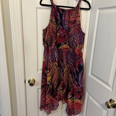 Vestido midi de verano sin mangas Lane Bryant talla 18 20 pañuelo dobladillo púrpura floral Foto 1 de 4