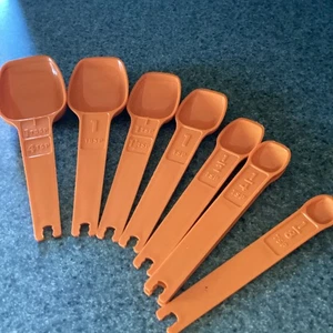 vintage tupperware measuring spoons orange ( No Ring ) - Picture 1 of 12