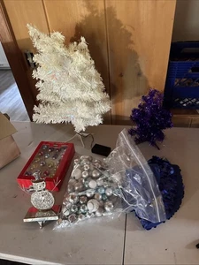 Christmas Lot - Miniature Tree, Miniature Ornaments, Stocking Holde Ad61 - Picture 1 of 7