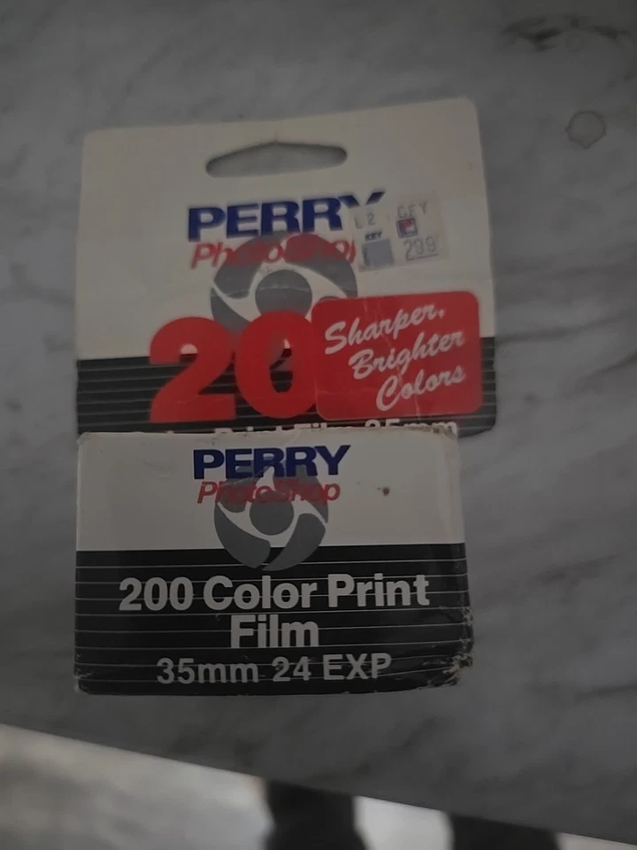 200 color print film - Image 1 of 1
