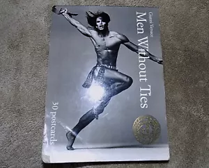 GIANNI VERSACE Bruce Weber Uomo Senza Cravatte 30 Cartoline Libro Modelli Maschili - COSÌ COM'È - Foto 1 di 10