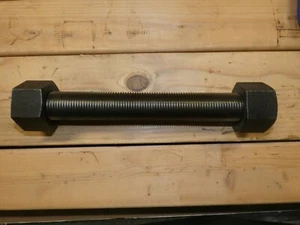 1 1/2"-8 x 11" 8UN Thread A193 Grade B7 Stud with 2 Grade 2H Hex Nuts - Picture 1 of 3