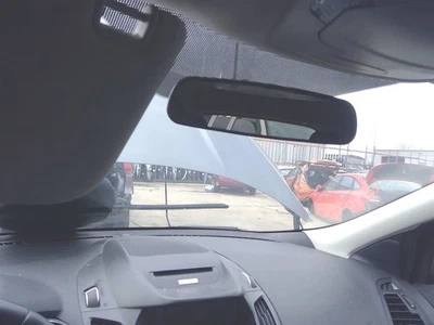 Espejo retrovisor Ford Escape 2017 18 19 con atenuación manual Foto 1 de 4