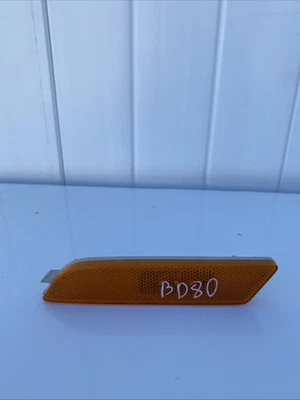 2015-2018 AUDI Q3 ПЕРЕДНИЙ ЛЕВЫЙ ГАБАРИТНЫЙ ФОНАРЬ СО СТОРОНЫ ВОДИТЕЛЯ ОТ ОРИГИНАЛЬНОГО ПРОИЗВОДИТЕЛЯ 8U0945071 - Изображение 1 из 3