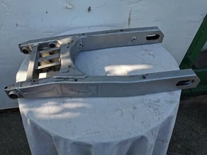 Ducati ST2/ST4 Schwinge - Bild 1 von 3