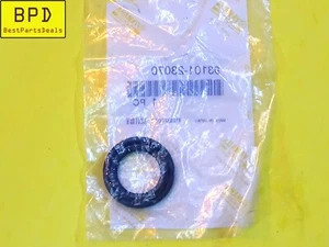 Genuine Outboard Marine S-Type Oil Seal OEM YAMAHA 93101-23070 - Picture 1 of 2