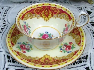 AYNSLEY RED & GOLD ORNATE PANELS FLORAL TEA CUP AND SAUCER - Picture 1 of 7