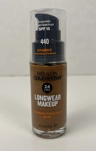 Revlon ColorStay Foundation Make Up Liquid Matte Finish 440 Mahogany Longwear - Picture 1 of 3