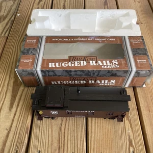 RAIL KING Rugged Rail Series Pennsylvania Woodsided Caboose 33-7801 NUOVO - Foto 1 di 10