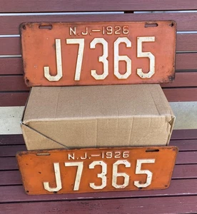 New Jersey Nummernschild (Paar) von 1926 in seltener orange Farbe Original ohne Dellen - Bild 1 von 10