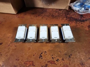 Juego de 5 controles de iluminación Douglas WSW-3511 interruptores - Imagen 1 de 8