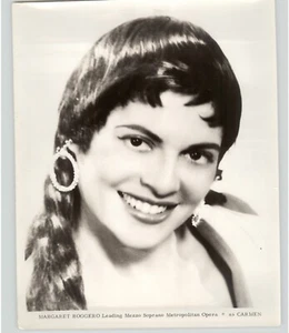 Foto de prensa de Margaret Roggero en Carmen Metropolitan Opera NUEVA YORK 1956 - Imagen 1 de 2