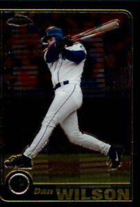 2001 Topps Chrome Seattle Mariners Baseball Card #17 Dan Wilson