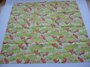 1 Stück Stoffreste Stoffpaket Patchworkstoffe Baumwolle roten Vögel grün weiß - Bild 1 von 2