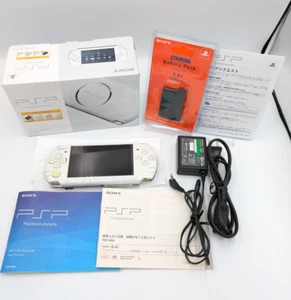 Sony PSP -3000 white Boxed With charger and Battery Region Free Japan Import - Picture 1 of 21
