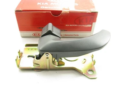 Nueva manija de puerta interior delantera izquierda OEM gris para 03-09 Kia Sorento 826103E000GW Foto 1 de 4