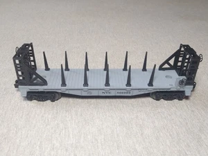 Lionel O 506089 NYC Bulkhead Flatcar w/ Stakes ~ TS - Picture 1 of 6