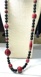 Lady Remington Necklace Gold Tone Black Plastic Berry red Ceramic Beaded Lot 66 - Picture 1 of 3