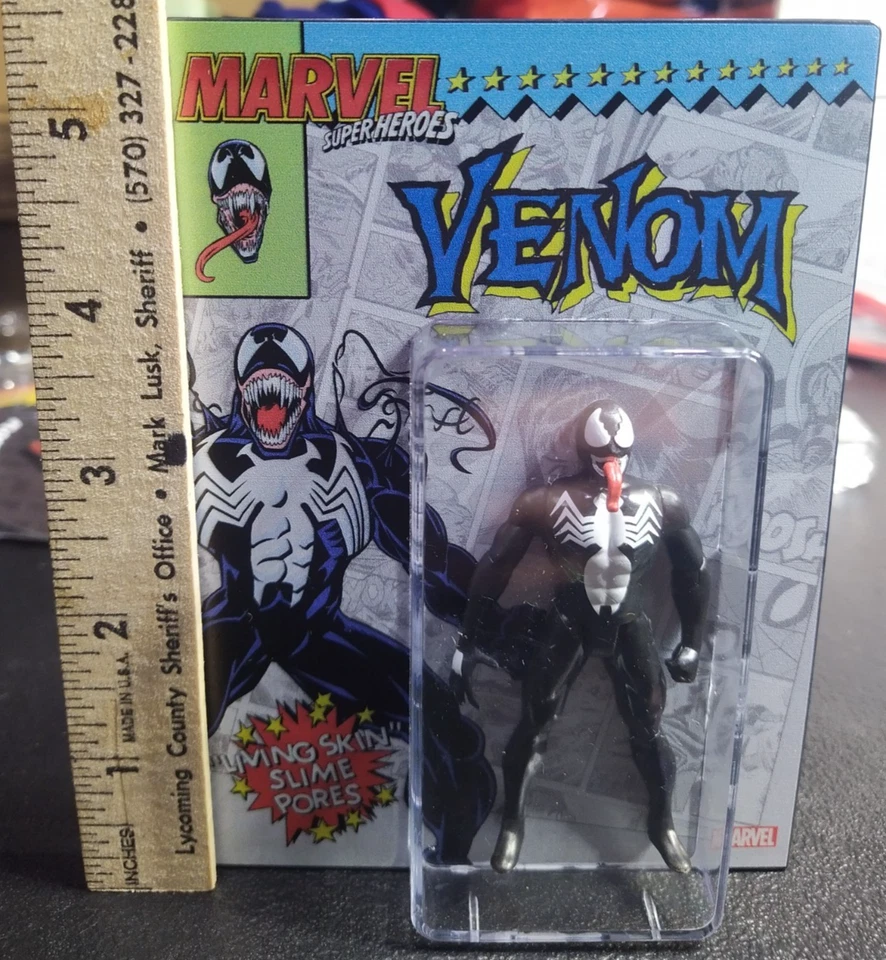 Loot Crate Exclusive Marvel Comics Venom Symbiote Eddie Brock Mini Standee 5.5” - Image 1 of 1