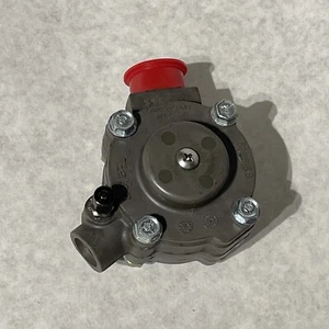Spicer ETN 599735 4820-01-287-3963 Eaton CTIS VALVE M939 4820012873963 New - Picture 1 of 4