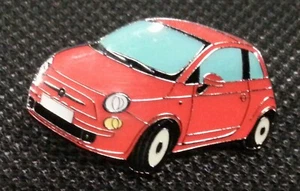 Fiat Pin Fiat 500 rot von 2011 - Maße 32x21mm - Picture 1 of 1