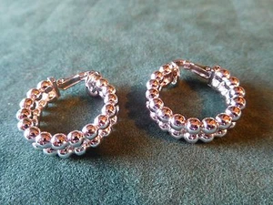 PENDIENTES CLIP ARO TONO PLATA BERGERE, DOBLE FILA ANCHA DE BOLAS - Imagen 1 de 6