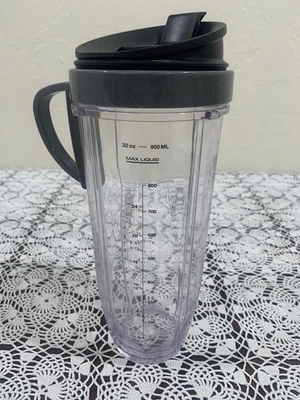 Nutri Ninja 32 oz Cup with Sip/Seal Lid for Auto IQ Blender Replacement - Image 1 of 4