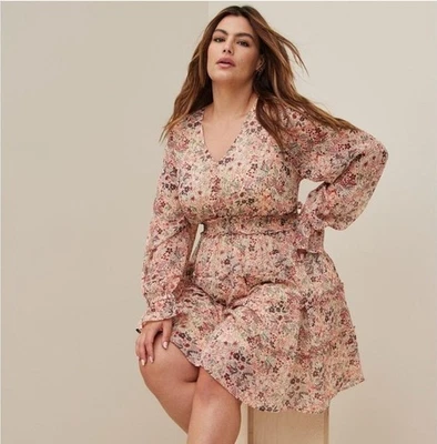 Vestido Floral Tórrido Manga Larga Gasa Manga Larga Volantes Mini Corto Rosa 3X Foto 1 de 4