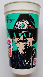 Vintage GettyMart NASCAR Richard Petty Pepsi 32oz Plastic Collectible Cup - Picture 1 of 2