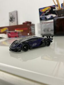 Lamborghini Essenza Premium Hot Wheels Combine Postage
