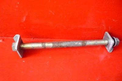 ASSE FORCELLONE Cerchio ruota POSTERIORE HYOSUNG COMET 650 GT 17 X 4.50 - Immagine 1 di 2