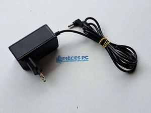 Chargeur Thomson JHD-AP025E-120200BA-A NEO17C ✅ Testé & Expédié Rapidement - Zdjęcie 1 z 3