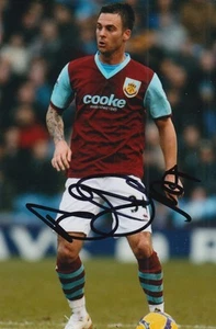 BURNLEY HAND SIGNED DANNY FOX 6X4 PHOTO. - Picture 1 of 1