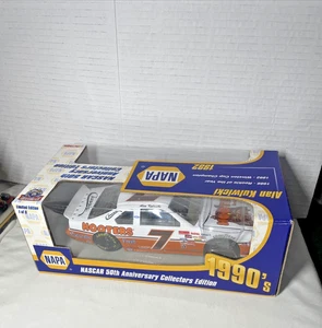 1/24 ALAN KULWICKI 1992 #7 HOOTERS NAPA 50TH ANNIVESARY COLLECTORS' EDITION CWC - Picture 1 of 8